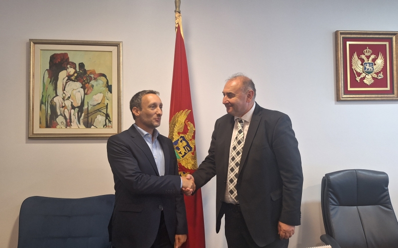 OMBUDSMAN I UNICEF: VLADA DA OBJAVI BAZU PODATAKA O DJECI